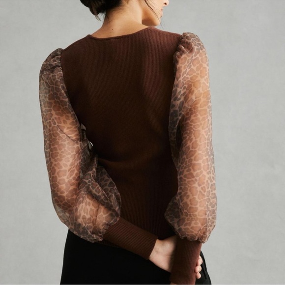 Long sleeve sweater top with animal print sleeves - Picture 4 of 6